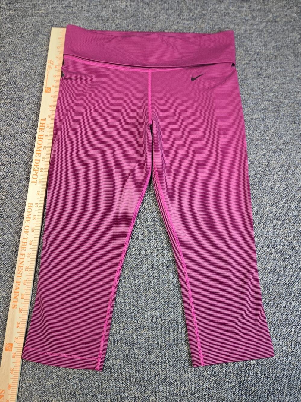 Nike Drifit Women's Capri Leggings Magenta Black Stripes Large